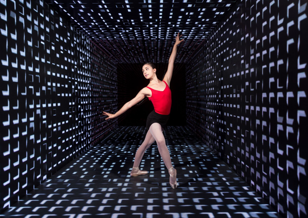 LED Tunnel/Cube Dancer