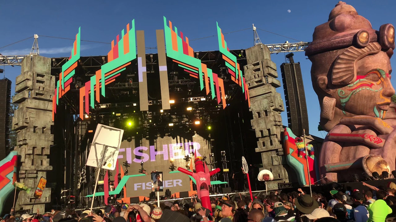 Image of Alternate daytime view of LED wall at outdoor stage for Electric Forest 2018
