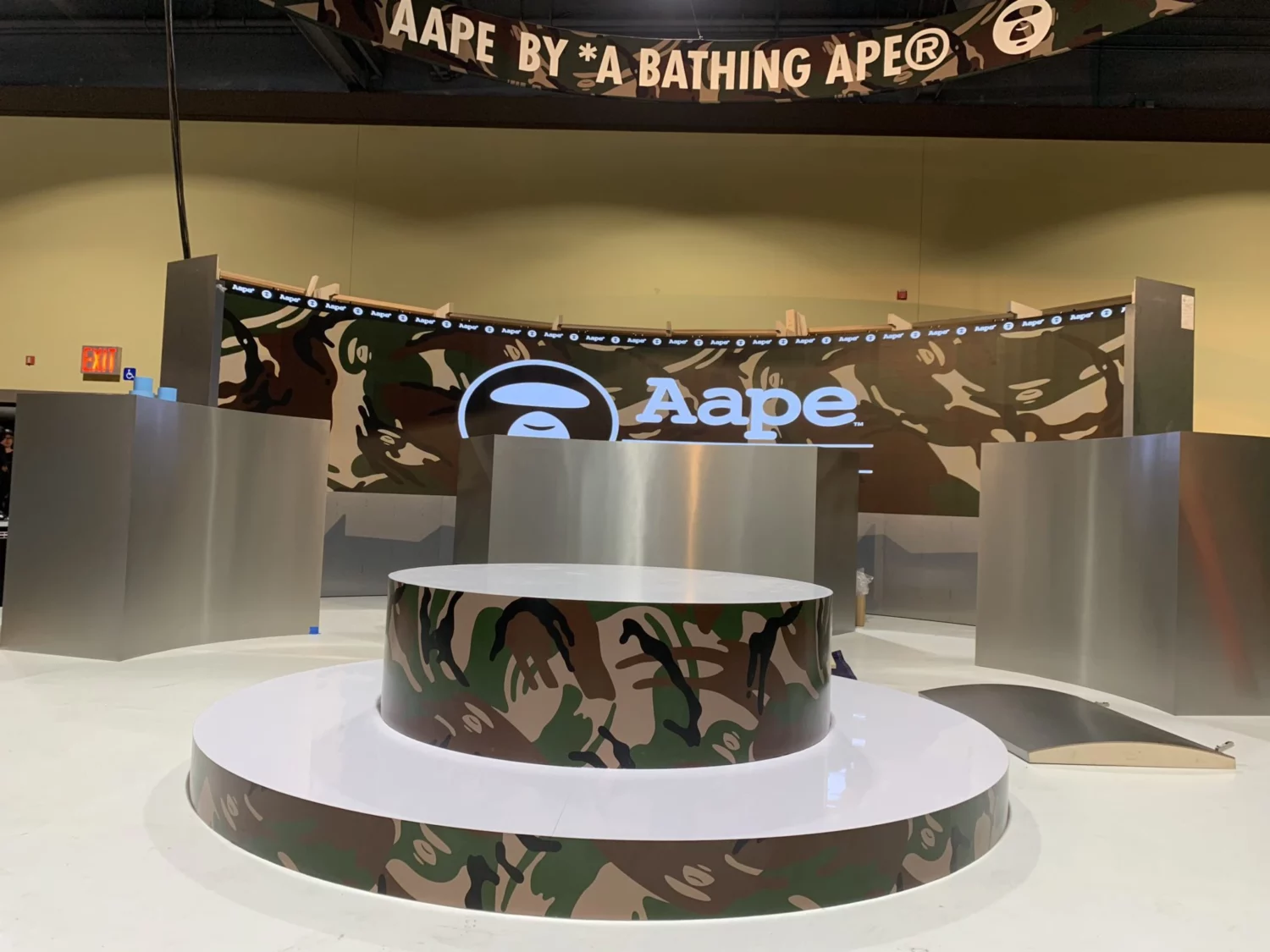 Image LED Display at Tradeshow booth for Aape