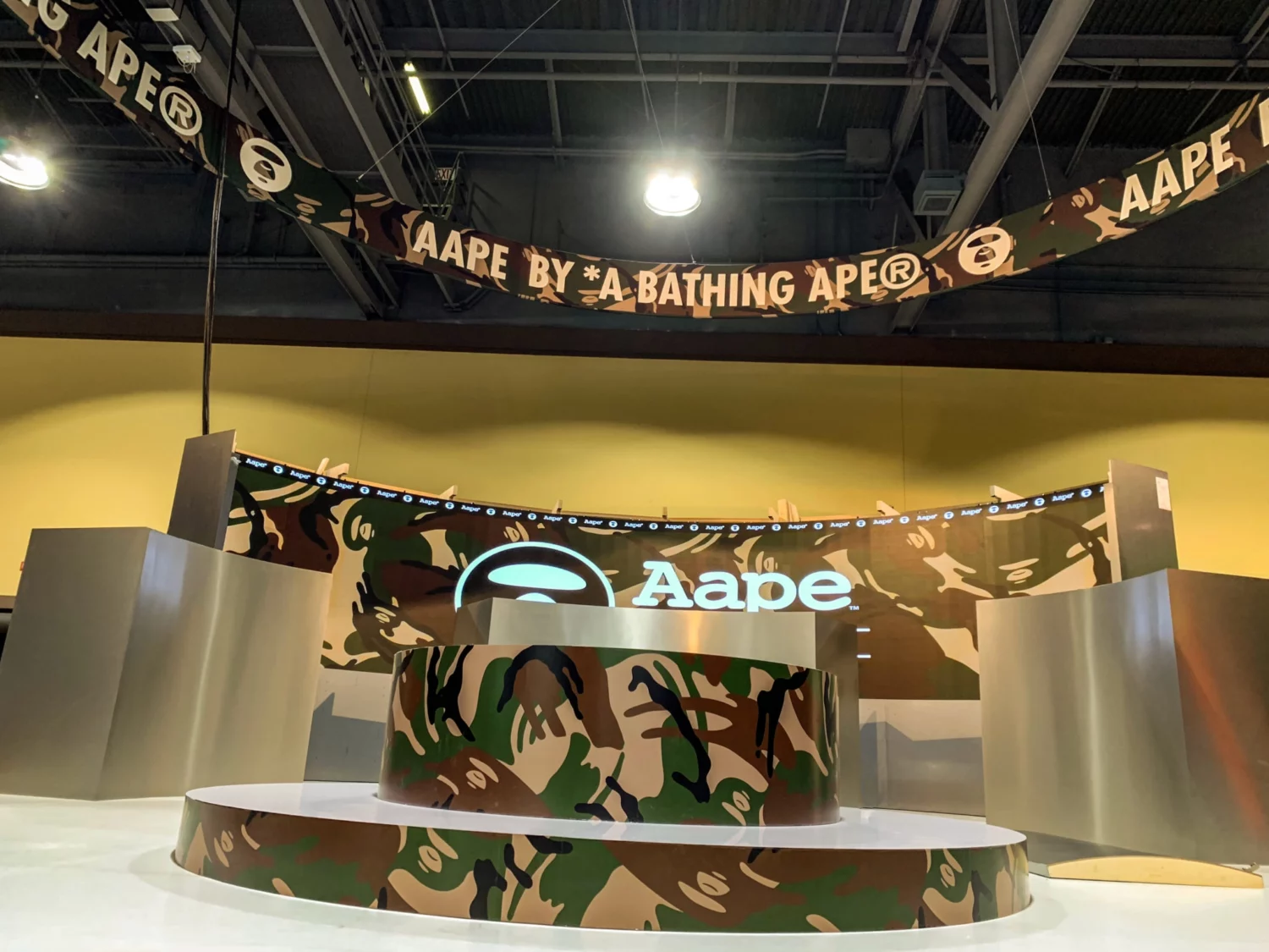 Image LED Display at Tradeshow booth for Aape