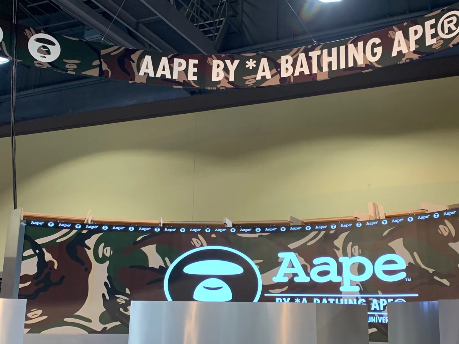 Image LED Display at Tradeshow booth for Aape