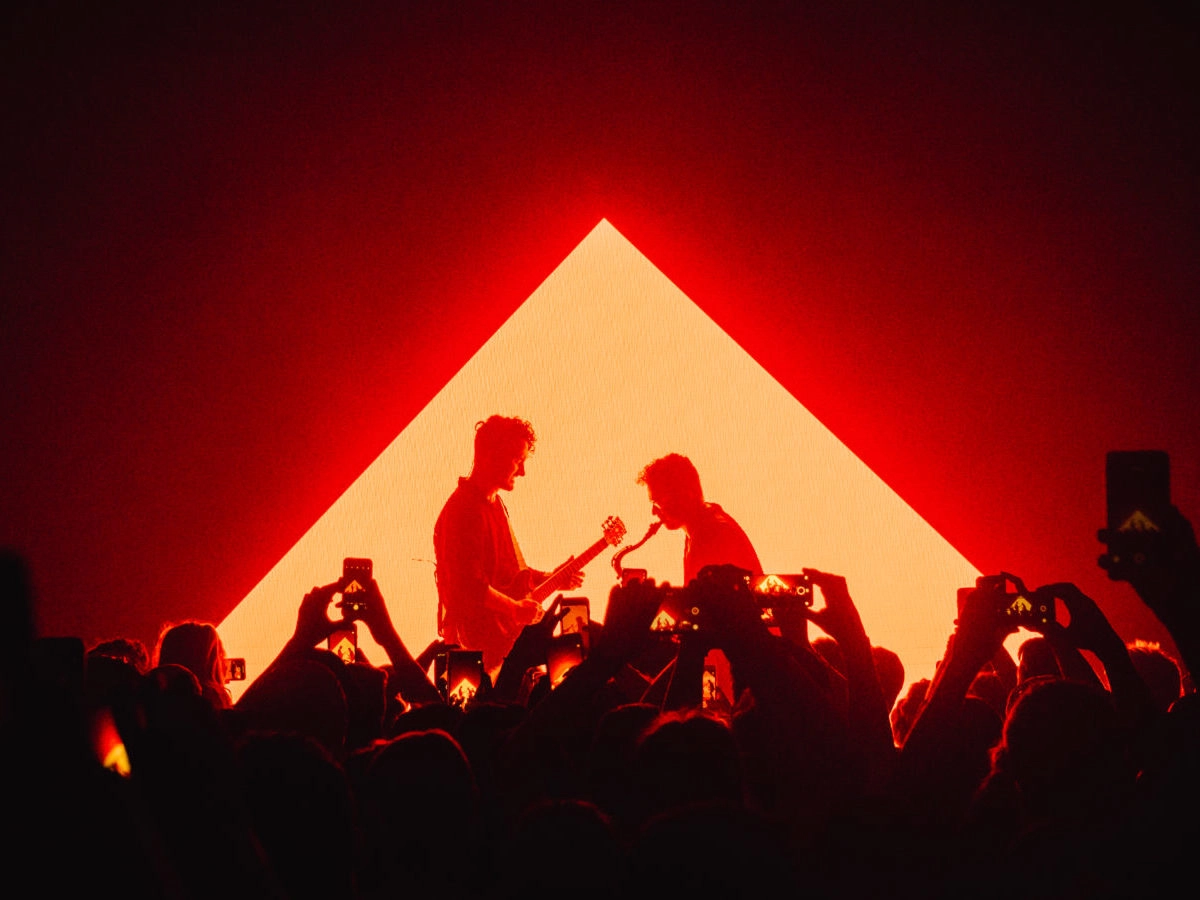 Image of LED display at performer Zhu's Dune 2018 Tour