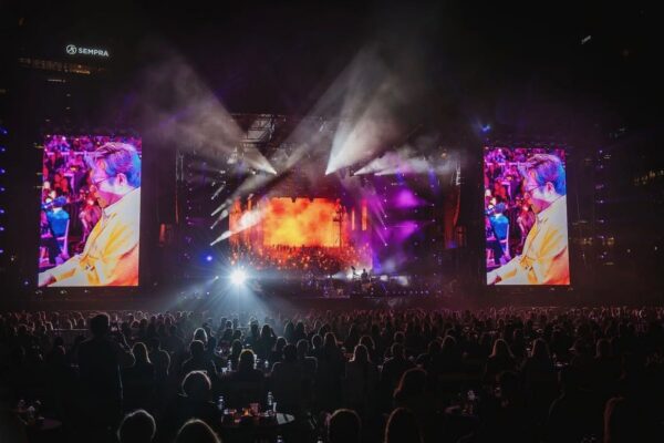 Elton John’s Curebound Concert 2025 Elton John’s Curebound Concert 2025 Stage shot